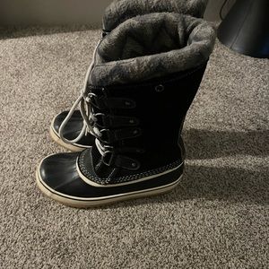 Sorel Joan of attic boot.
